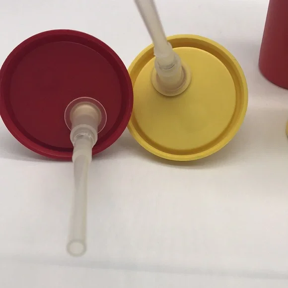 Tupperware Ketchup Mustard Dispensers Vintage USA made Yellow Red - Picture 11 of 14